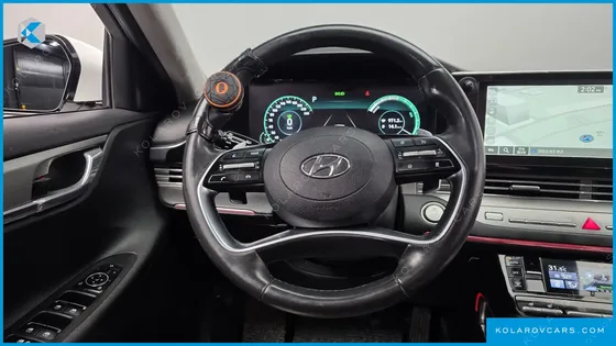 HYUNDAI GRANDEUR LE BLANC