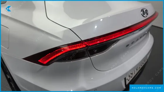 HYUNDAI GRANDEUR LE BLANC