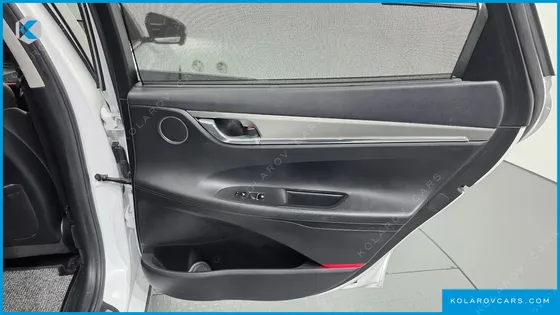 HYUNDAI GRANDEUR LE BLANC