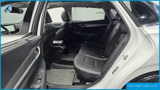 HYUNDAI GRANDEUR LE BLANC