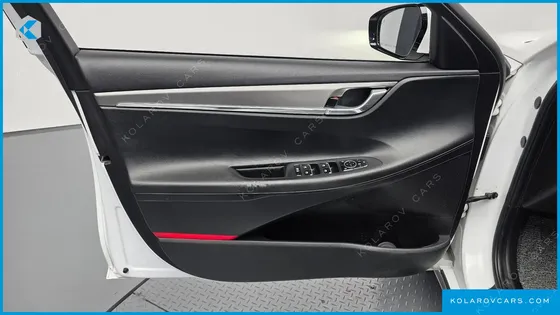 HYUNDAI GRANDEUR LE BLANC
