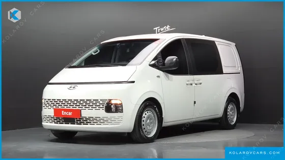 HYUNDAI STARIA CARGO 5-SEATER