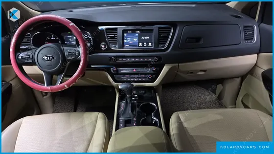 KIA CARNIVAL 9-SEATER PRSTIGE