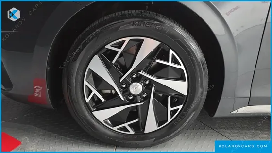 HYUNDAI GRANDEUR LE BLANC