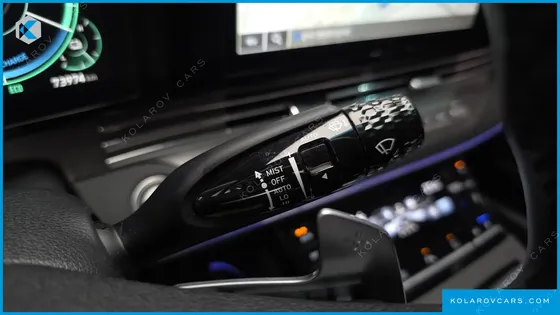 HYUNDAI GRANDEUR LE BLANC