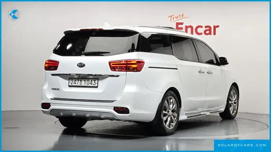KIA CARNIVAL 9-SEATER NOBLESSE SPECIAL