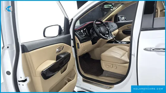 KIA CARNIVAL 9-SEATER NOBLESSE SPECIAL