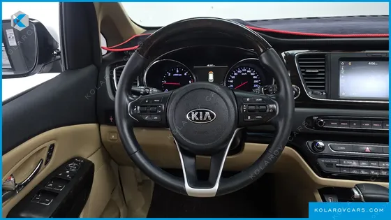 KIA CARNIVAL 9-SEATER NOBLESSE SPECIAL
