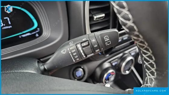 HYUNDAI VENUE 1,6 PREMIUM
