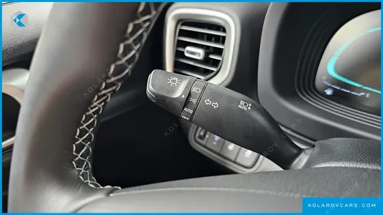 HYUNDAI VENUE 1,6 PREMIUM