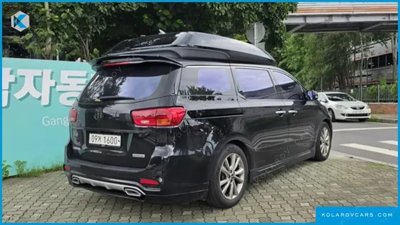 KIA CARNIVAL 9-SEATER HI-LIMOUSINE
