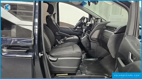 HYUNDAI STARIA CARGO 5-SEATER