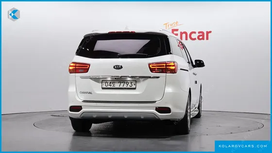 KIA CARNIVAL 9-SEATER NOBLESSE SPECIAL