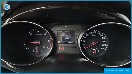 KIA CARNIVAL 9-SEATER NOBLESSE SPECIAL