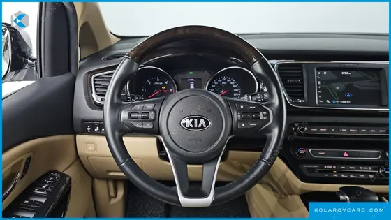 KIA CARNIVAL 9-SEATER NOBLESSE SPECIAL