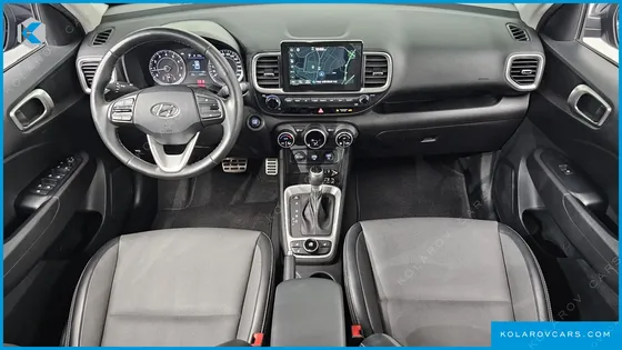 HYUNDAI VENUE 1.6 MODERN