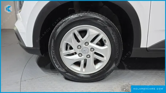 HYUNDAI VENUE 1,6 PREMIUM