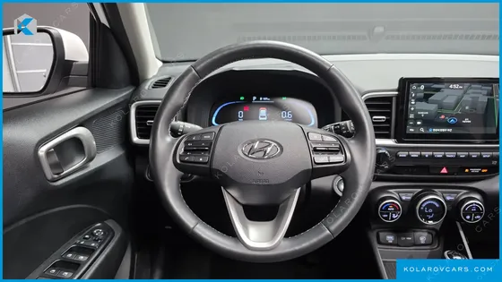 HYUNDAI VENUE 1,6 PREMIUM
