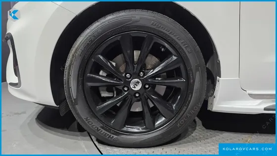 KIA CARNIVAL 9-SEATER NOBLESSE SPECIAL