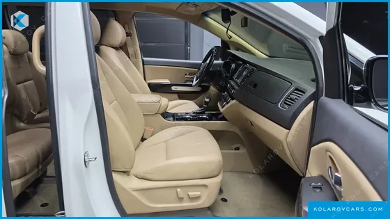 KIA CARNIVAL 9-SEATER NOBLESSE SPECIAL