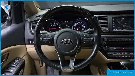 KIA CARNIVAL 9-SEATER NOBLESSE SPECIAL
