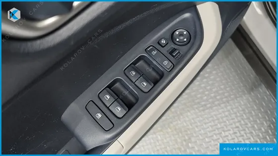 HYUNDAI VENUE 1,6 PREMIUM