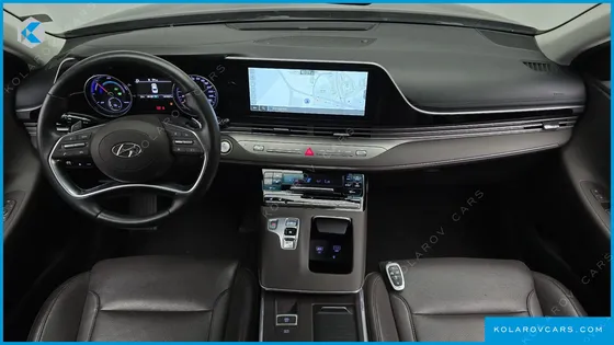 HYUNDAI GRANDEUR PREMIUM