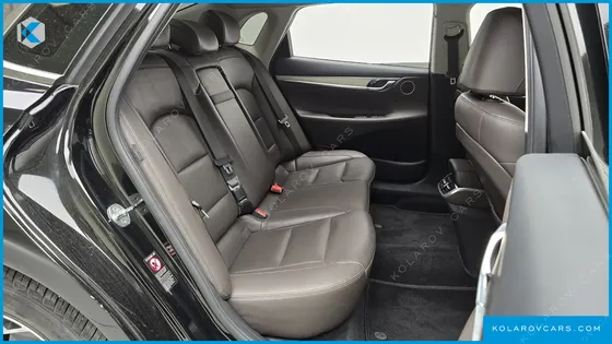 HYUNDAI GRANDEUR PREMIUM