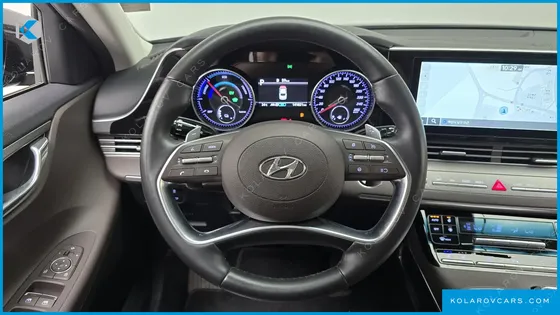 HYUNDAI GRANDEUR PREMIUM