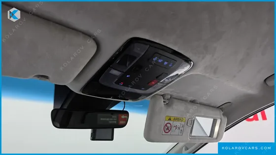HYUNDAI STARIA 4WD LOUNGE 7-SEATER