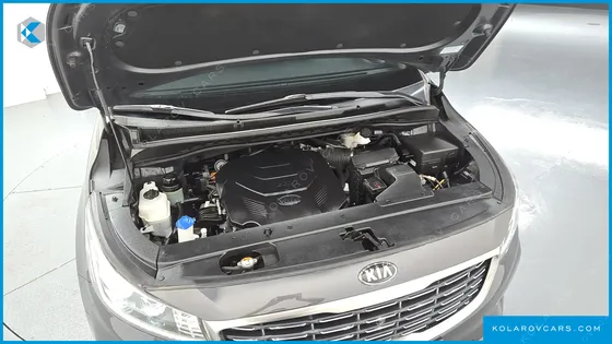 KIA CARNIVAL GASOLINE 9-SEATER NOBLESSE SPECIAL