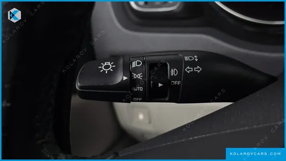 KIA CARNIVAL GASOLINE 9-SEATER NOBLESSE SPECIAL