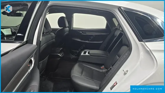 HYUNDAI GRANDEUR PREMIUM