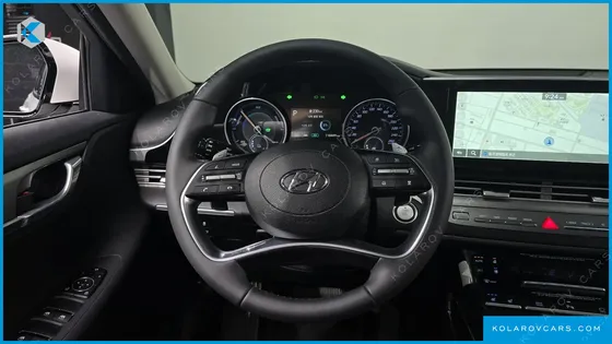 HYUNDAI GRANDEUR PREMIUM