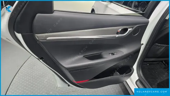 HYUNDAI GRANDEUR PREMIUM