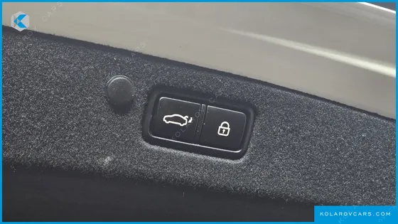 HYUNDAI GRANDEUR PREMIUM