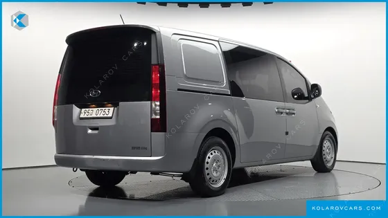HYUNDAI STARIA CARGO 5-SEATER