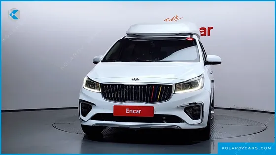 KIA CARNIVAL 9-SEATER HI-LIMOUSINE