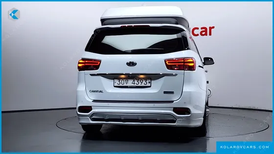 KIA CARNIVAL 9-SEATER HI-LIMOUSINE