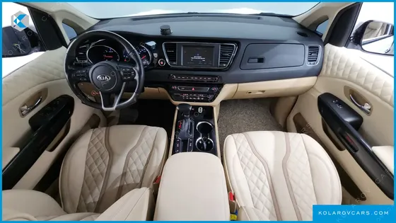KIA CARNIVAL 9-SEATER HI-LIMOUSINE