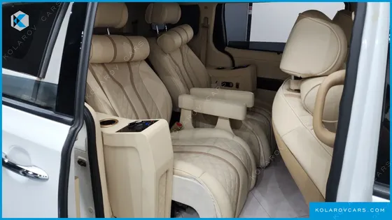 KIA CARNIVAL 9-SEATER HI-LIMOUSINE