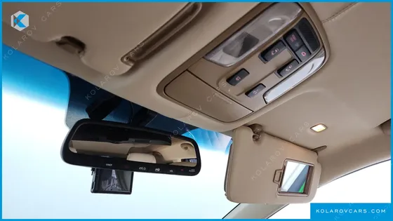 KIA CARNIVAL 9-SEATER HI-LIMOUSINE