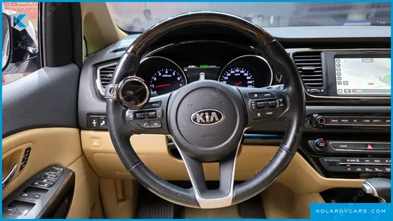 KIA CARNIVAL GASOLINE 7-SEATER LIMOUSINE
