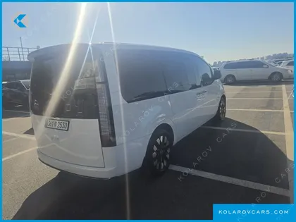 HYUNDAI STARIA HEV 1.6 LOUNGE 9-SEATER