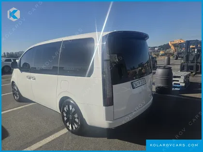 HYUNDAI STARIA HEV 1.6 LOUNGE 9-SEATER