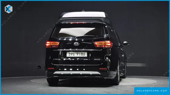 KIA CARNIVAL 9-SEATER HI-LIMOUSINE