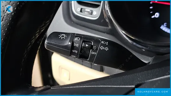 KIA CARNIVAL 9-SEATER HI-LIMOUSINE