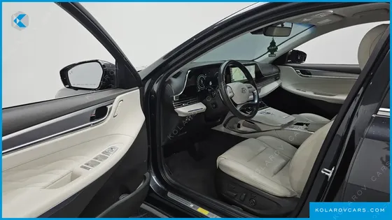 HYUNDAI GRANDEUR CALLIGRAPHY