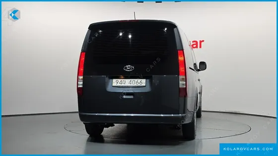HYUNDAI STARIA L3.5 CARGO 5-SEATER