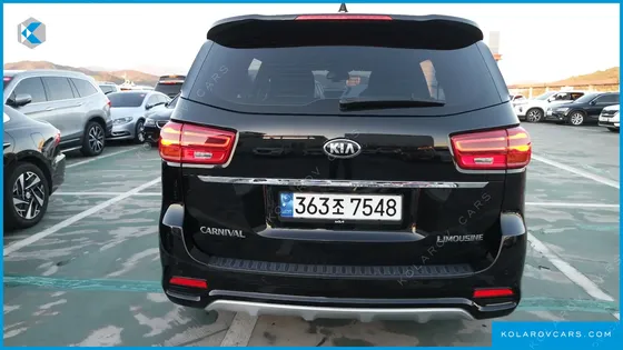 KIA CARNIVAL 7-SEATER LIMOUSINE